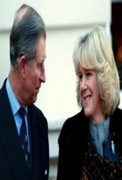 Isabel II se opone a que retransmitan la boda de Carlos y Camilla