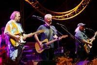 Crosby, Stills & Nash traen su folk más emotivo a Barcelona