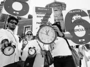 CHEMA BARROSO  ONG contra la pobreza se concentraron ante Exteriores este mes