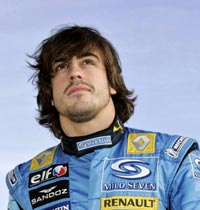 Fernando Alonso pulveriza sus tiempos con el R26