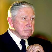 Foto de archivo del ex dictador chileno Augusto Pinochet. /REUTERS