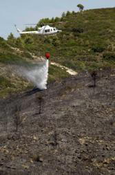 El fuego ante su mes crucial