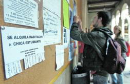 La insumisión contra la política lingüística planea en la apertura del curso universitario