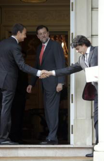 Zapatero y Rajoy acuerdan que el Banco de España «gestione» los 30.000 millones