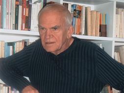 Milan Kundera no denunciará a la revista checa que lo acusó