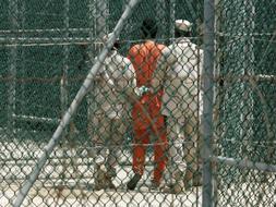 Otra de sus prioridades en política exterior será erradicar al grupo terrorista Al Qaeda "de una vez por todas".