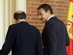 Zapatero califica el arresto de golpe «determinante» para la banda criminal