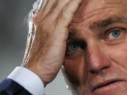 El presidente del Real Madrid, Ramón Calderón, durante la rueda de prensa en el Bernabéu. /Efe