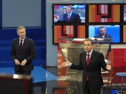 Zapatero recibe un severo correctivo ciudadano en hora y media de televisión