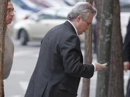 El juez de la Audiencia Nacional Baltasar Garzón, a su llegada a la Audiencia. / Efe