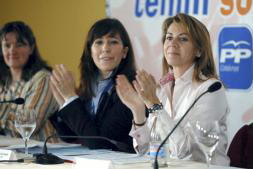 El PP recrimina a Zapatero y Montilla el «despilfarro» en tiempos de crisis