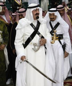 Clérigos saudíes piden al Gobierno que saque a las mujeres de la televisión