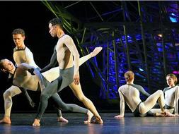 Merce Cunningham celebra su 90 cumpleaños con «Nearly Ninety»