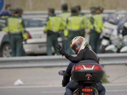 El puente de mayo arranca con la atención de la DGT puesta en las carreteras andaluzas donde este fin de semana se celebra el GP de motos. /Efe