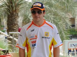 Alonso: «De alguna forma echo de menos la batalla con Hamilton»