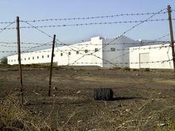 El Gobierno ampliará el centro de inmigrantes de El Matorral pese a encontrarse casi vacío