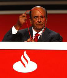 Botín pide que el Banco de España pueda reestructurar entidades sin vetos políticos