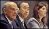 Hans-Rudolf Merz, presidente de la Confederación suiza, el secretario general de la ONU, Ban Ki-Moon, y la embajadora luxemburgués, Sylvie Lucas, presidenta del Consejo Económico y Social de la ONU/ EFE