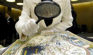 El ladrón de los mapas de Ptolomeo los camufló en fondos artesanales