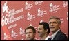 Ewan McGregor, George Clooney y Grant Heslov posan ante la prensa en la Mostra de Cine de Venecia /REUTERS