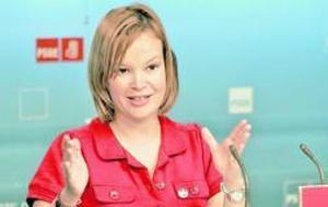 Pajín no logra frenar a su madre, que deja el PSOE para apoyar la moción de Benidorm