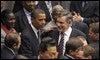 Gordon Brown tuvo que conformarse con intercambiar informalmente unas palabras con Obama/AFP