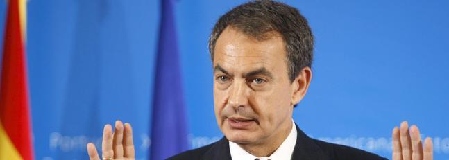 Zapatero pide «prudencia» y «discreción» para resolver el rapto de los tres cooperantes españoles