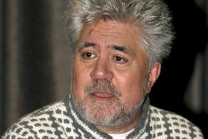 «Los abrazos rotos» no se va con las manos vacías