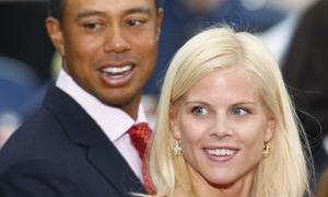 Elin Nordegren pide el divorcio a Tiger Woods