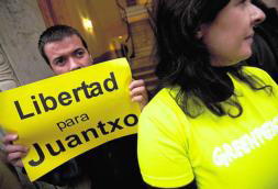 greenpeace, presiona, para, liberar, miembros