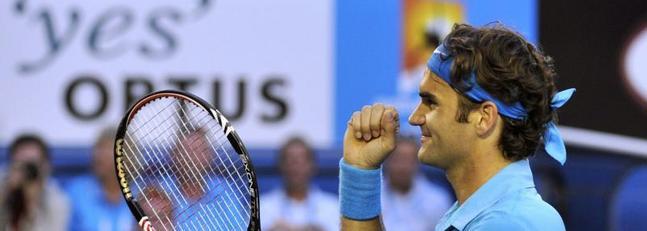 Federer vence a Davydenko, alcanza las semifinales y asegura el número uno