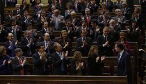 Rajoy insta a los diputados del PSOE a que releven a Zapatero