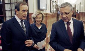 Alonso ignoraba que Zapatero crearía una comisión cuando convocó a los grupos