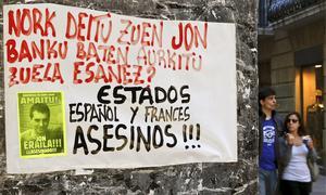 Decenas de personas se manifiestan en protesta por la muerte de Jon Anza en San Sebastián