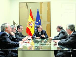 El Gobierno busca un acuerdo sobre la reforma laboral antes del Ecofin de Madrid