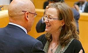 Zapatero corrige a Casas y niega la «crisis institucional»