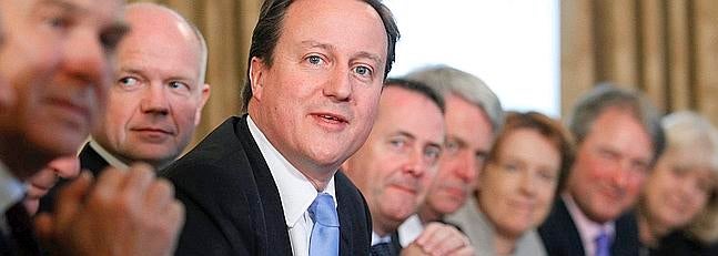 Un Gobierno con 5 liberales y 4 mujeres «tories»