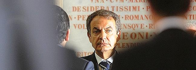 El PSOE se descose con problemas internos regionales en pleno declive de Zapatero