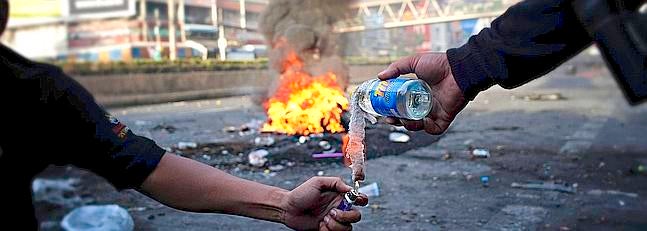 A las barricadas con «cócteles Budatov»