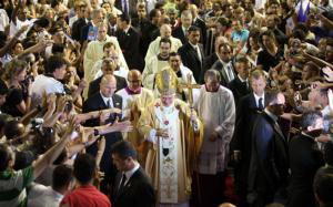 El Papa pide un esfuerzo para evitar un baño de sangre en Oriente Próximo