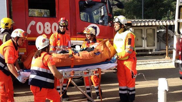 Traslado de un herido durante el simulacro / ABC