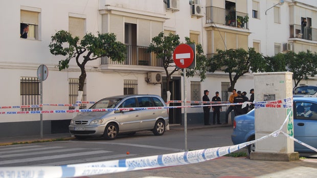 La zona de los hechos, acordonada por la Policía