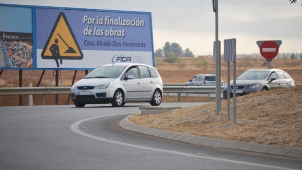 La carretera soporta 16.000 vehículos al día/A.M.