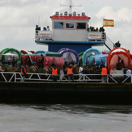 Para el embarque en Bajo de Guía este año estarán disponible las dos barcazas grandes