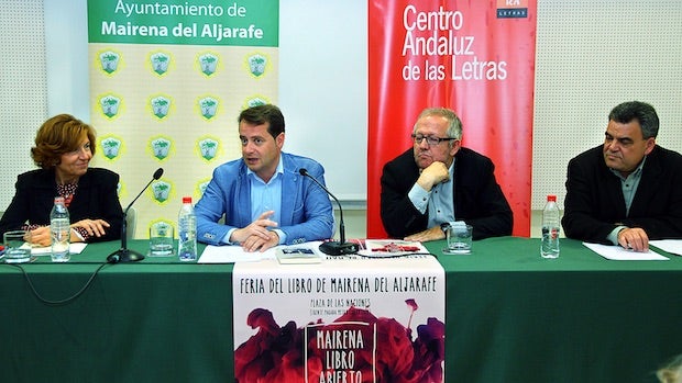 La feria está organizada por el Ayuntamiento y el Centro Andaluz de las Letras