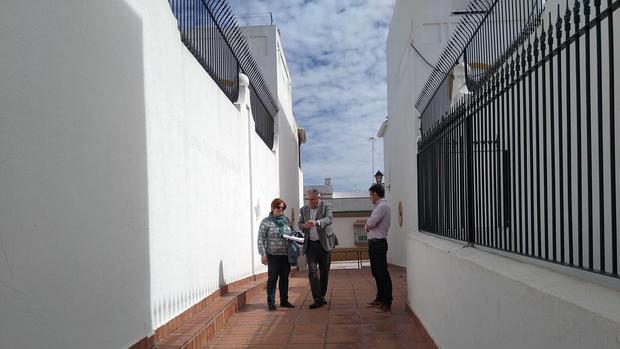 Visita a una de las barriadas para conocer sus demandas