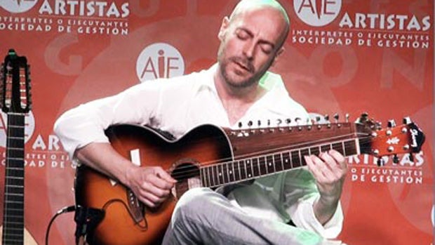 El guitarrista Chema Vílchez actúa en el Soberao Jazz