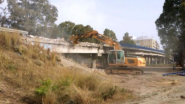 Inicio de las obras de la demolicción del viaducto