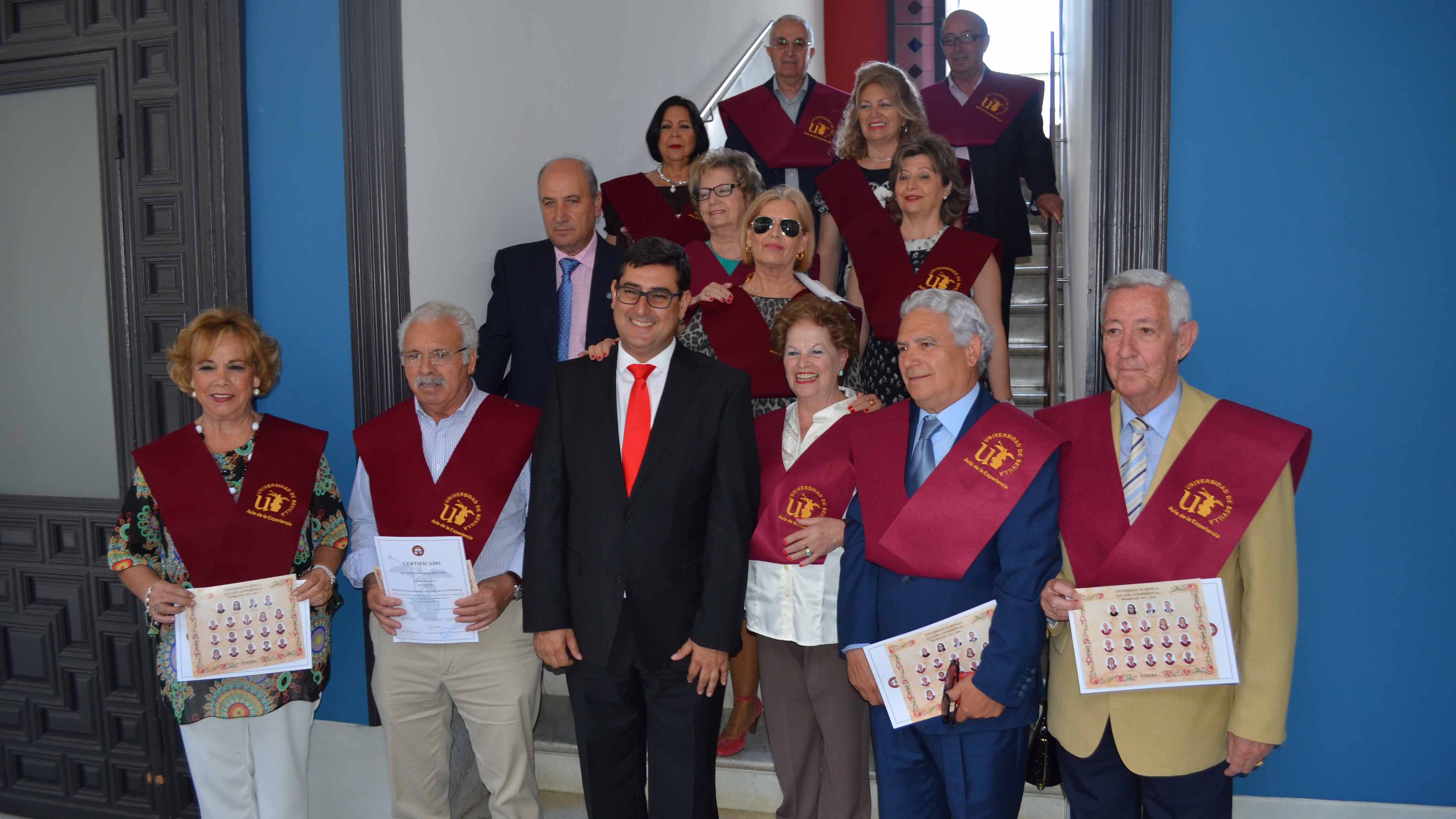 Los alumnos del Aula con el alcalde de Utrera