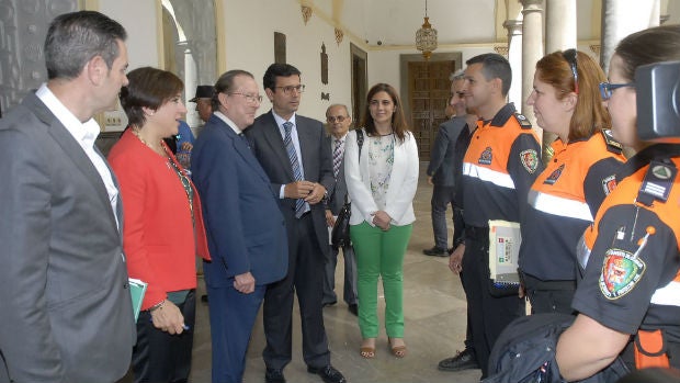 De Llera y Cuenca en el Ayuntamiento de Granada con Protección Civil